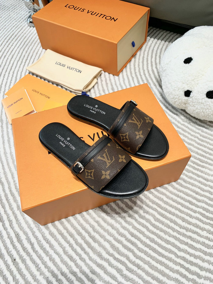 Louis Vuitton Slippers SNL051201