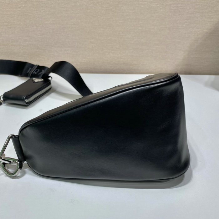 Prada Triangle leather shoulder bag Black 1BH190