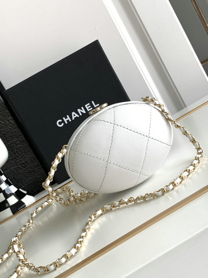 Chanel Clutch With Chain White AP3252