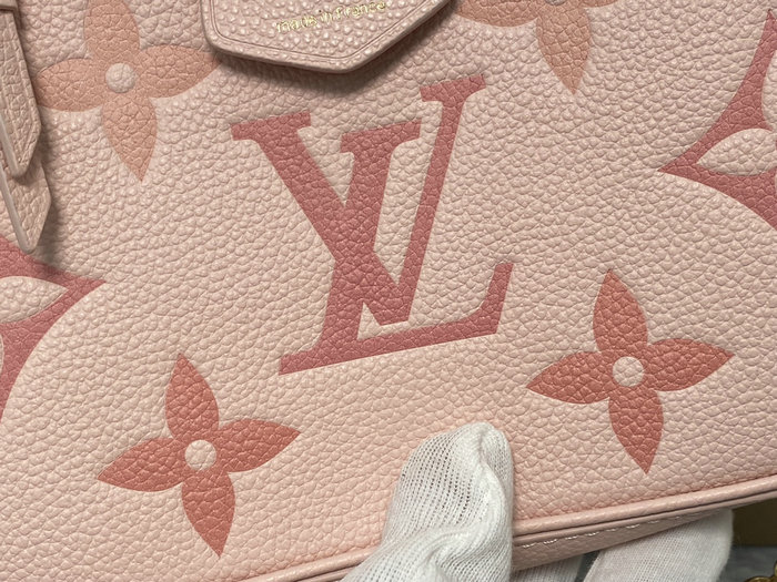 LV Easy Pouch M82346