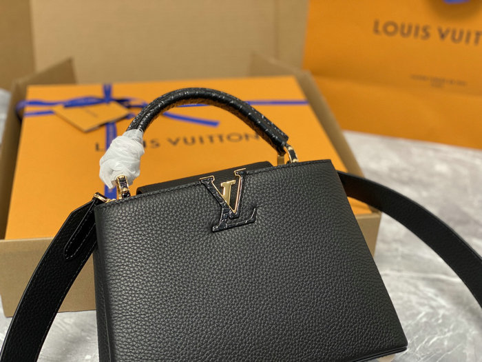 Louis Vuitton Capucines BB Black M91697