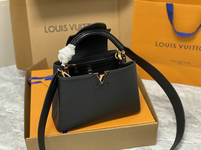 Louis Vuitton Capucines BB Black M91697