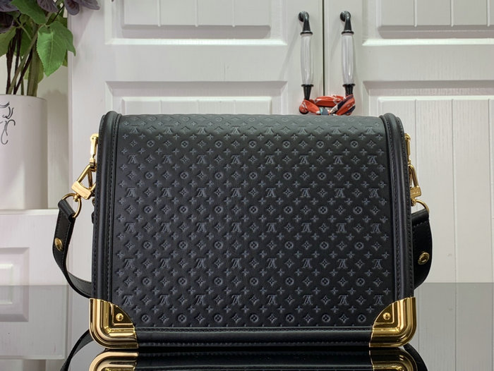 Louis Vuitton Dauphine MM Black M22276