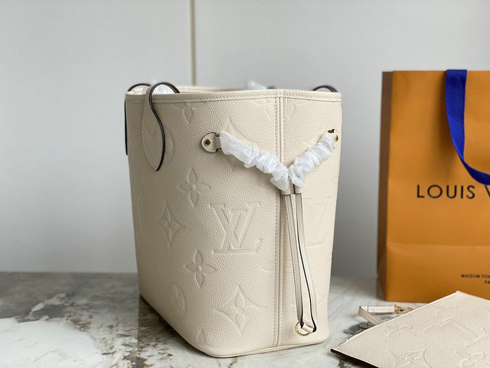 Louis Vuitton Neverfull MM Cream M46676