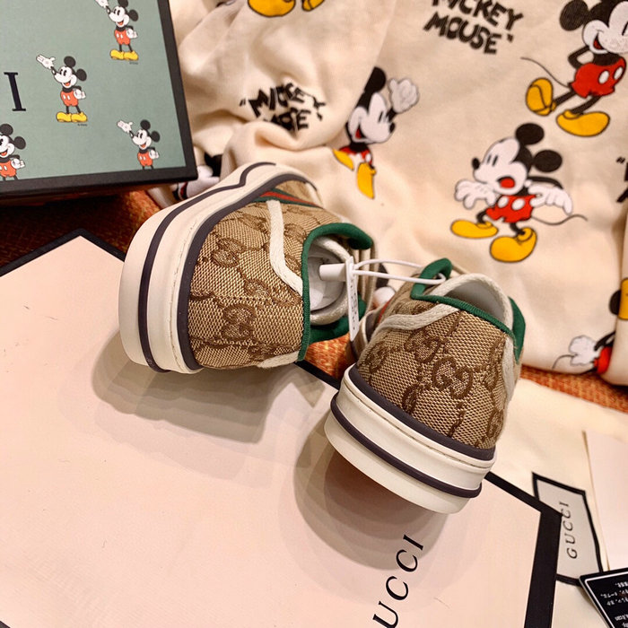 Gucci Sneakers SLG060404