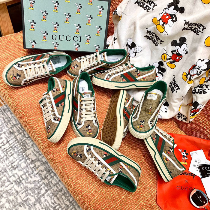 Gucci Sneakers SLG060405