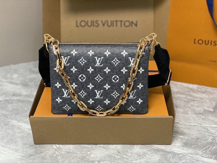 Louis Vuitton Coussin PM M23071