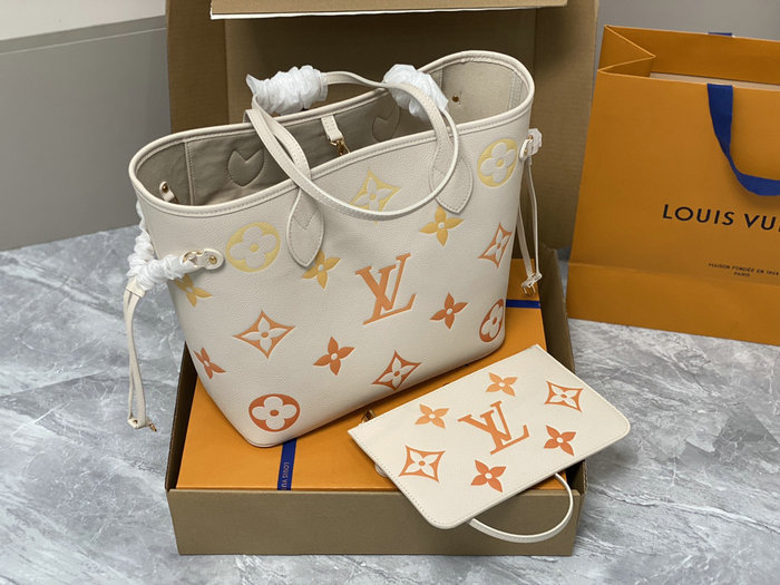 Louis Vuitton Neverfull MM Beige M46516