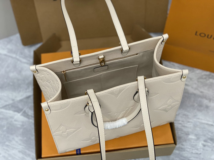 Louis Vuitton OnTheGo MM Cream M46531