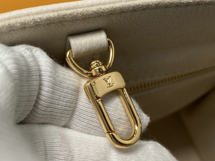 Louis Vuitton OnTheGo PM M46513