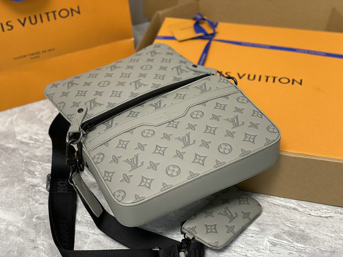 Louis Vuitton Trio Messenger Grey M46604