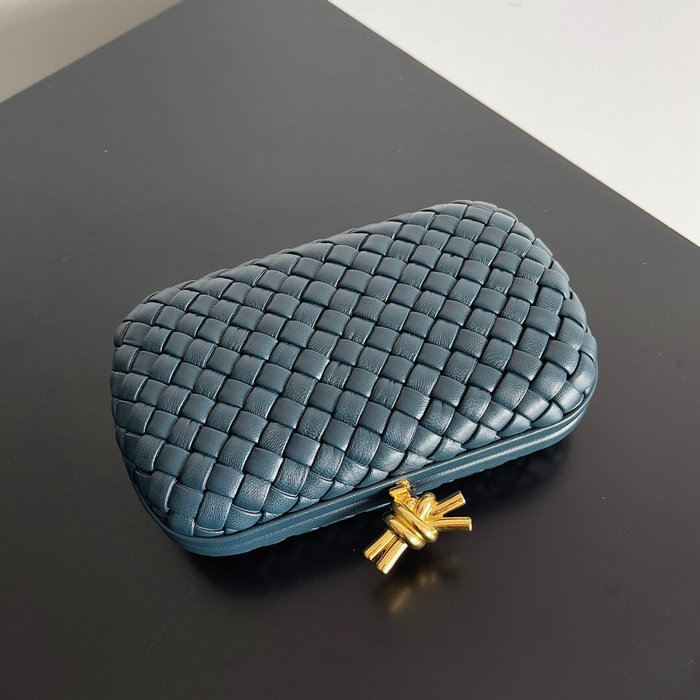 Bottega Veneta Classic Knot Clutch Blue B717622