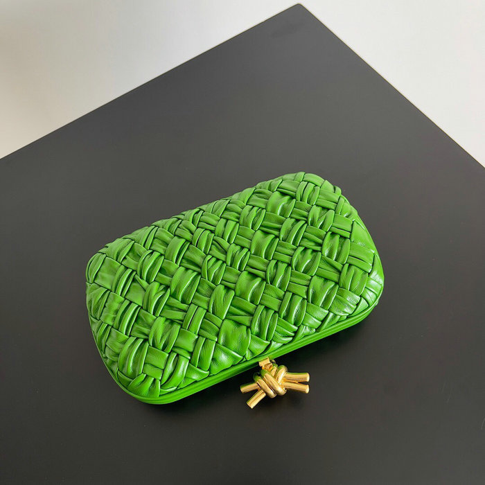 Bottega Veneta Knot Clutch Green B717622