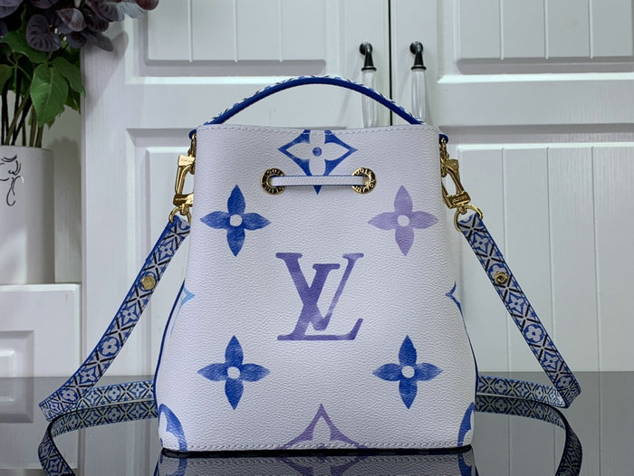 Louis Vuitton Neonoe BB M22986