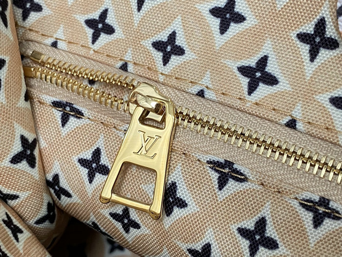 Louis Vuitton OnTheGo PM Beige M22976