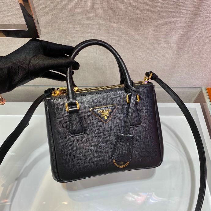 Prada Galleria Saffiano leather mini-bag Black 1BA906