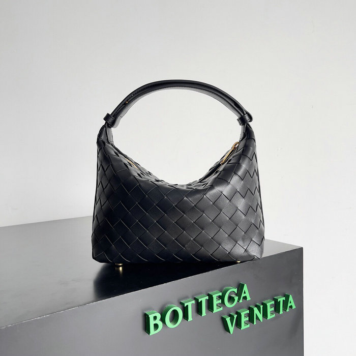 Bottega Veneta Intreccio Leather Toiletry Bag Black B754443