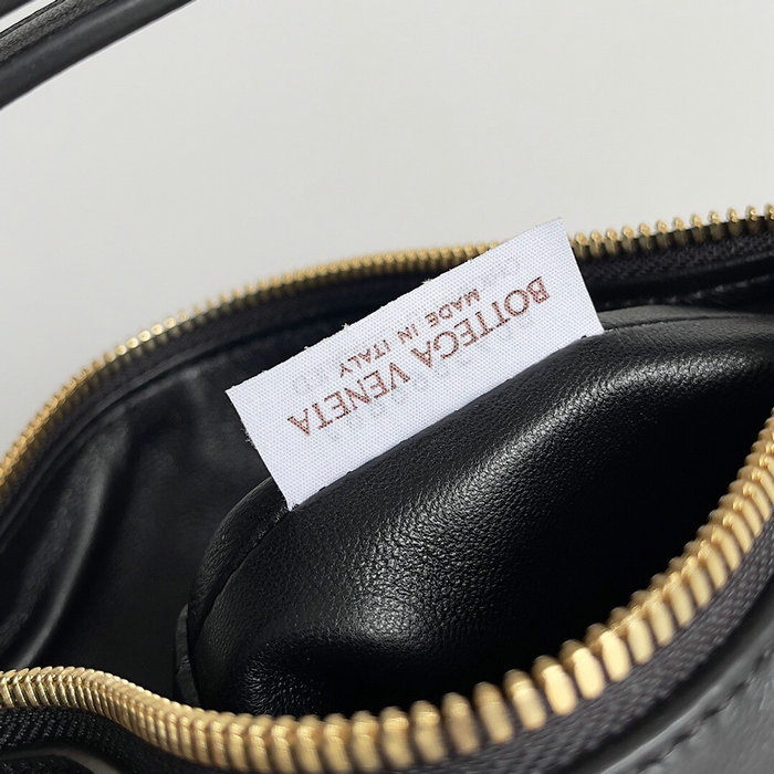 Bottega Veneta Intreccio Leather Toiletry Bag Black B754443