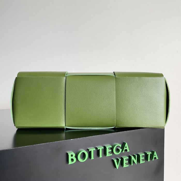 Bottega Veneta Medium Arco Tote Bag Green B609175