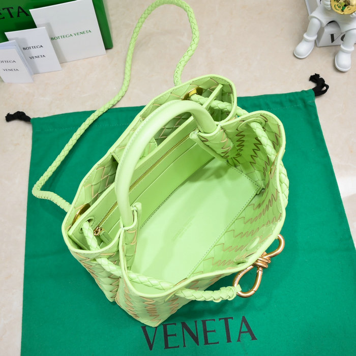 Bottega Veneta Small Andiamo Tote Bag Green B74356