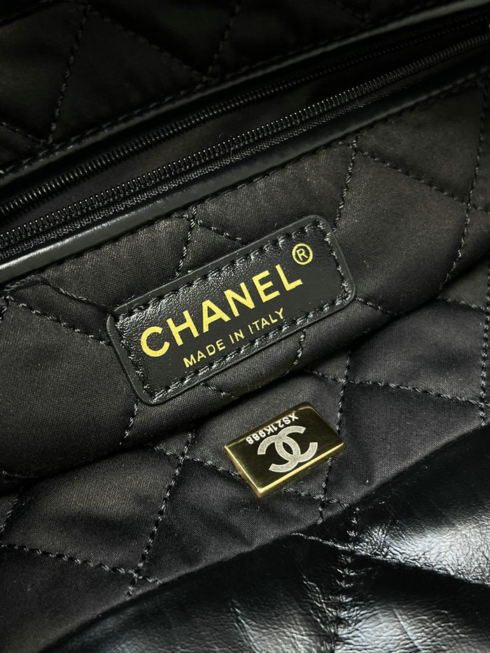 Chanel Shiny Calfskin Handbag Black AS3261