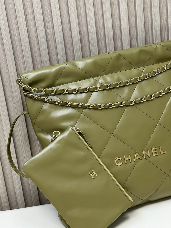 Chanel Shiny Calfskin Handbag Green AS3261