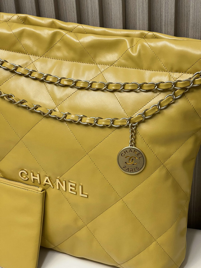 Chanel Shiny Calfskin Handbag Yellow AS3261