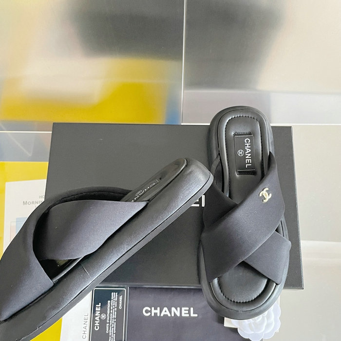 Chanel Slides SNC063001