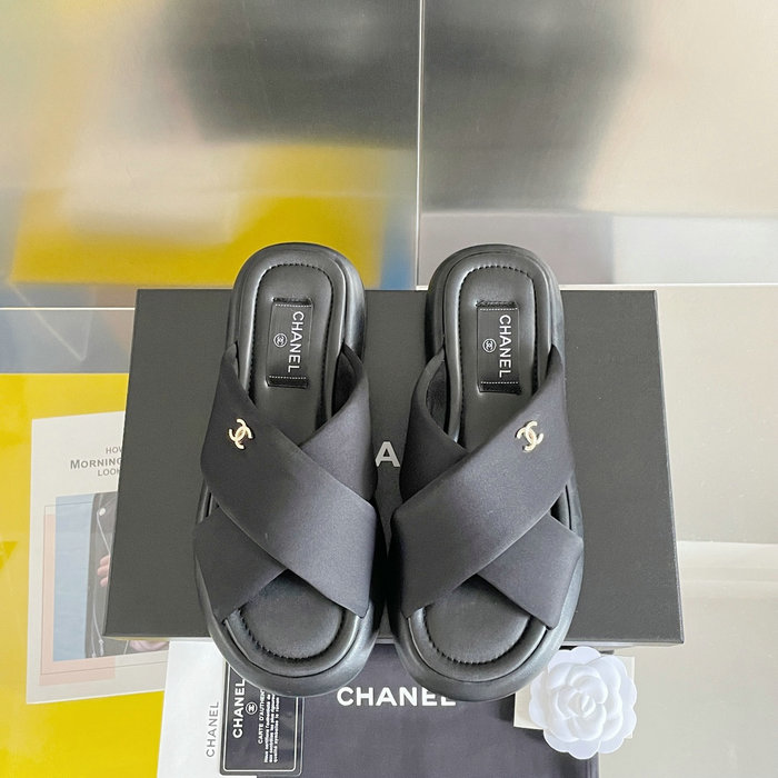 Chanel Slides SNC063001