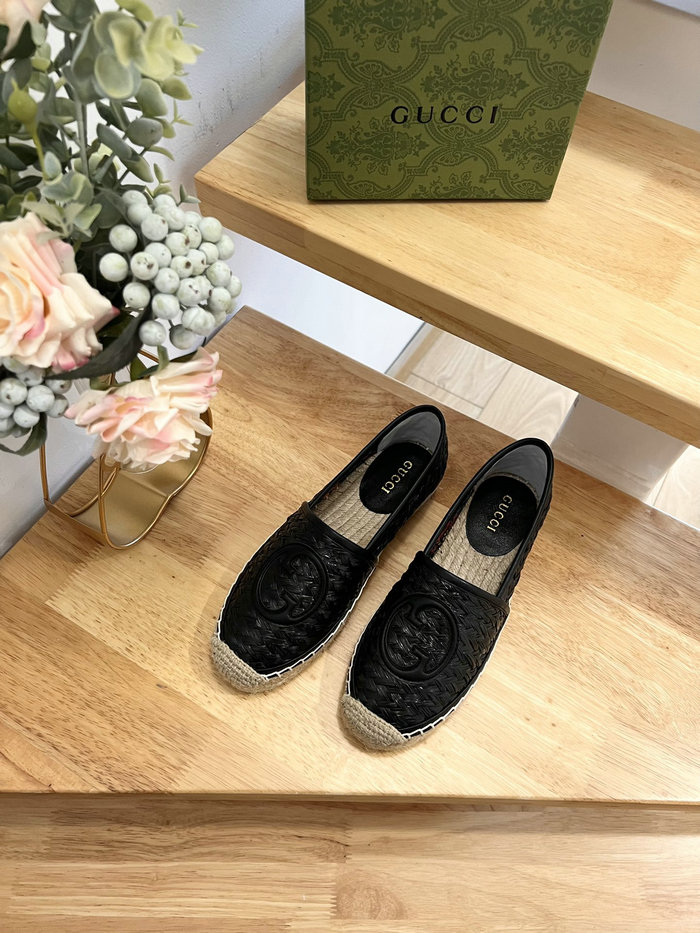 Gucci Flat Pumps Black SNG070401