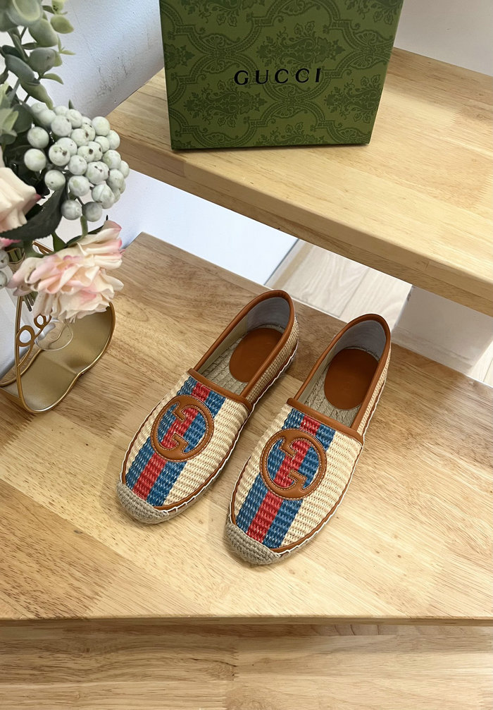 Gucci Flat Pumps SNG070402