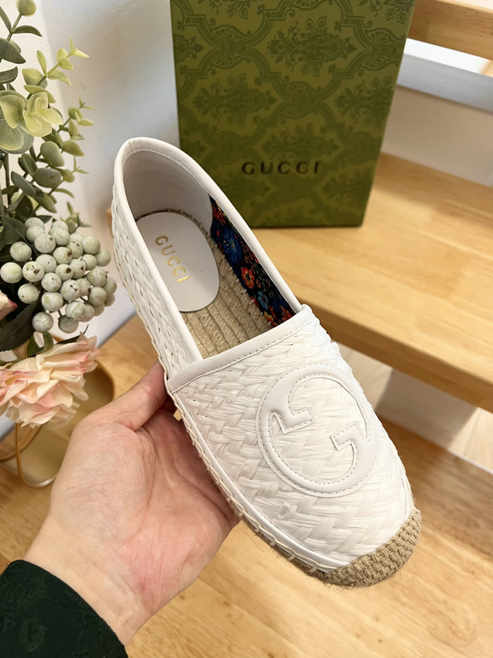 Gucci Flat Pumps White SNG070401