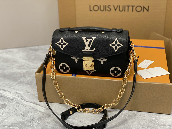 Louis Vuitton Pochette Metis East West Black M46596