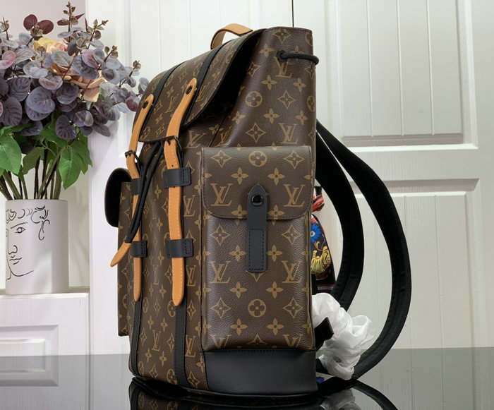 Louis Vuitton Christopher MM M43735