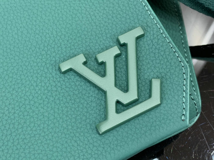 Louis Vuitton Slingbag Green M57081