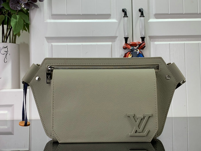 Louis Vuitton Slingbag Sage M57081