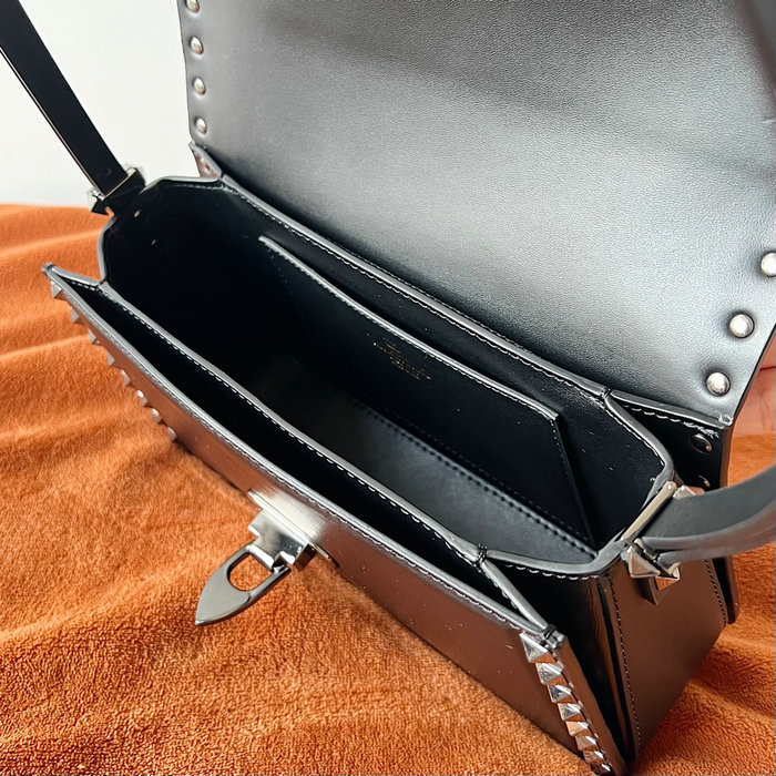 Valentino Garavani Rockstud23 Shoulder Bag with Black hardware V0311