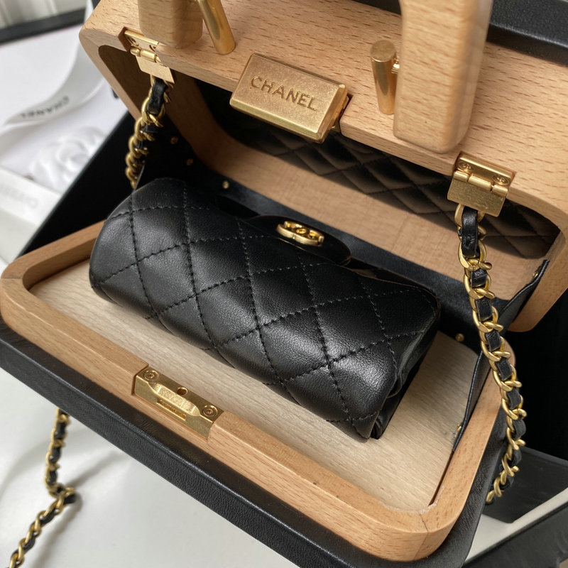 Chanel Small Vanity Case AS2926