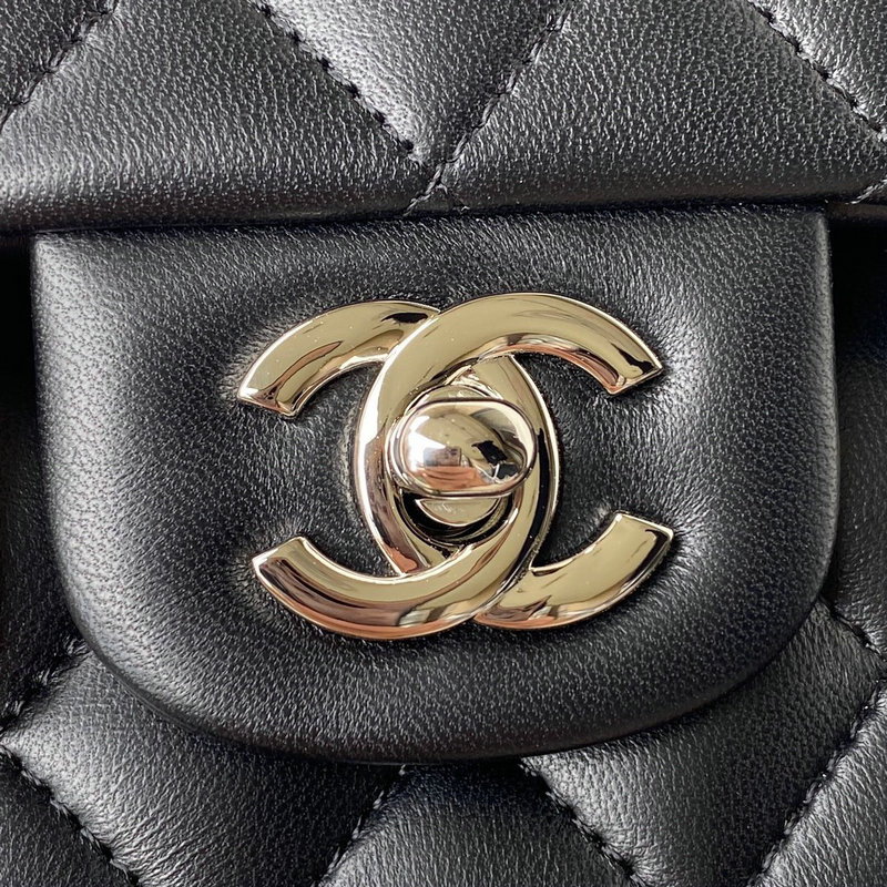 Small Classic Chanel Flap Handbag Black with Silver A01113