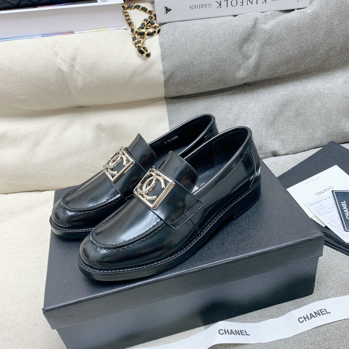 Chanel Leather Loafers SNC080602