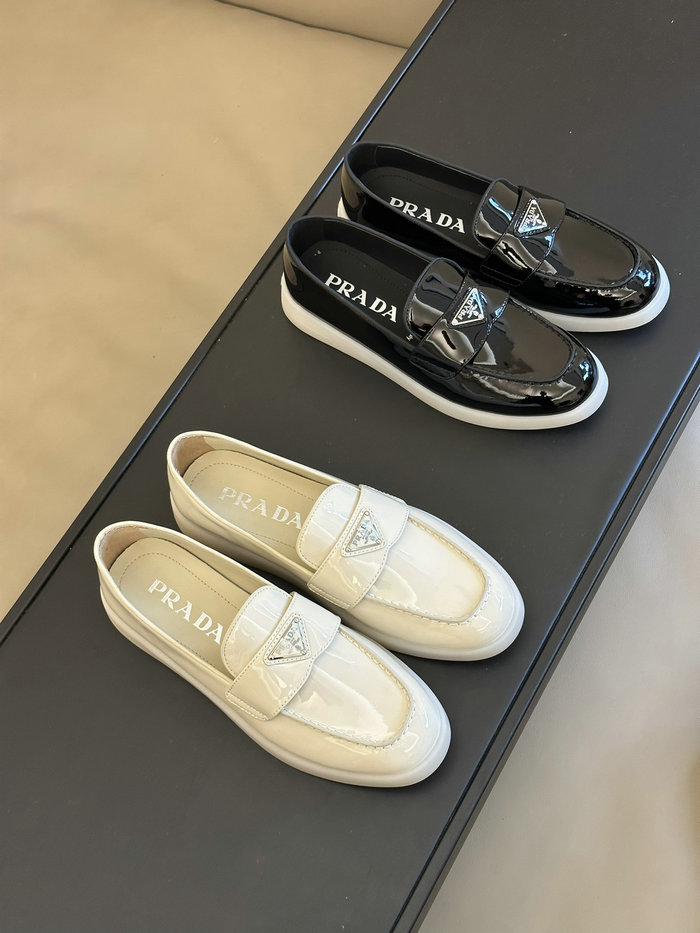 Prada Patent Loafers SNP080602