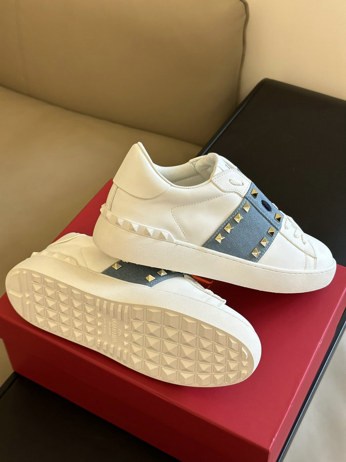 Valentino Sneakers SNV080601