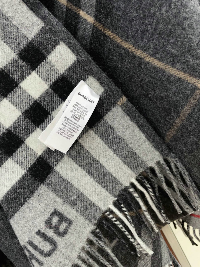 Burberry Cape BS080802