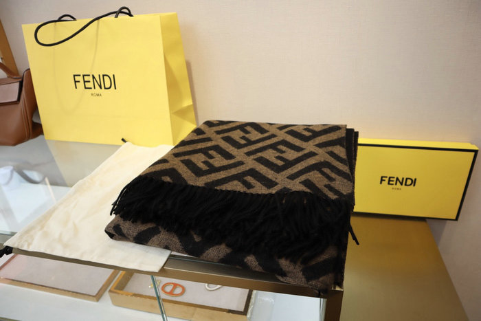 Fendi Poncho FS080801