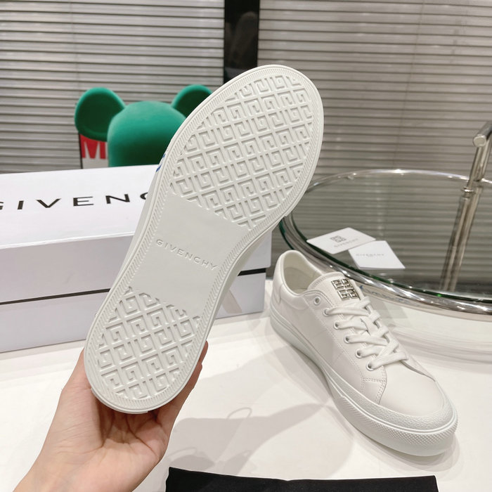 Givenchy Sneakers SNG080906