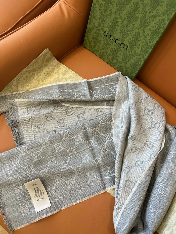 Gucci Wool Scarf GS080801