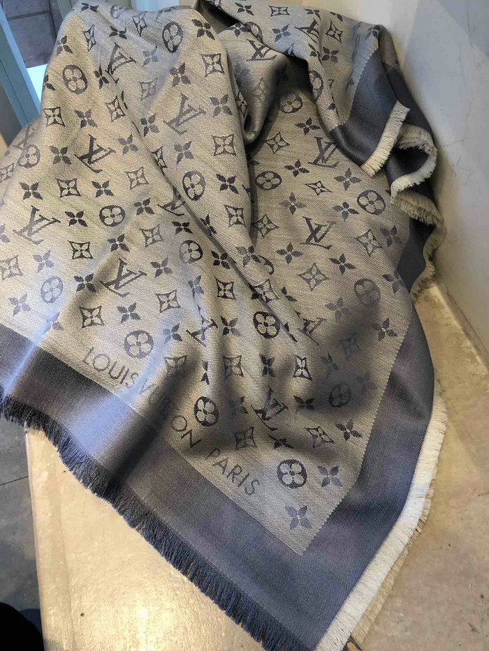 Louis Vuitton Monogram Denim Shawl LS0808010