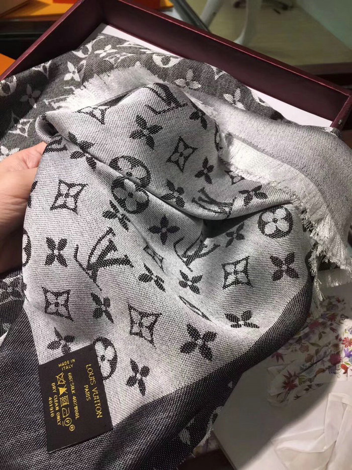 Louis Vuitton Monogram Denim Shawl LS0808011