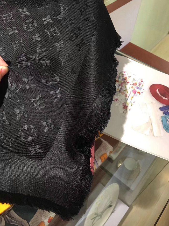 Louis Vuitton Monogram Denim Shawl LS0808014