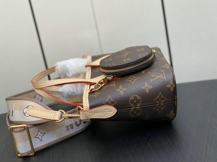 Louis Vuitton Neverfull BB M46705